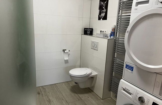 Pink Cow Modern Retreat - Photo 7