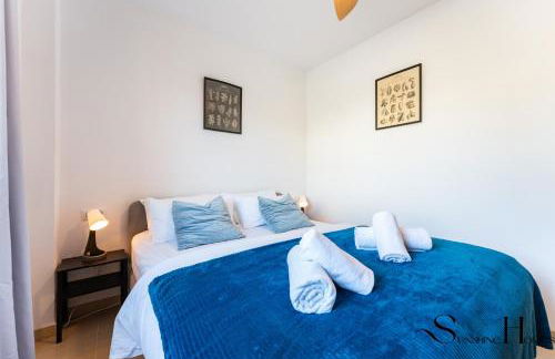 Beachside Retreat with Private Terrace - Foto 9