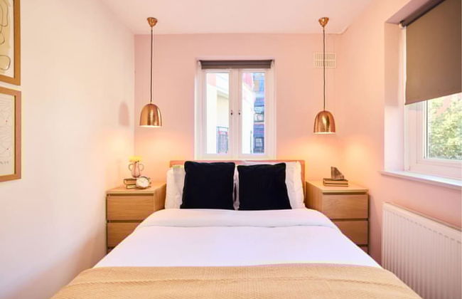 The Brunswick Retreat - Warm 3bdr Flat With Balcony - Photo 5