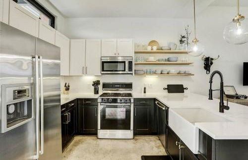 Lamar Treehouse - Photo 4