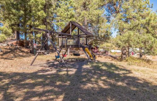 Cozy Cabin Retreat with Scenic Views cabin - Foto 39