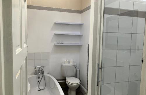 Lovely cottage in Penryn centre with parking - Photo 14