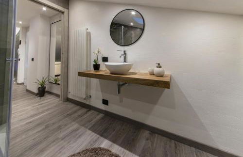 Panoramic Penthouse - In the heart of Domodossola - Photo 11