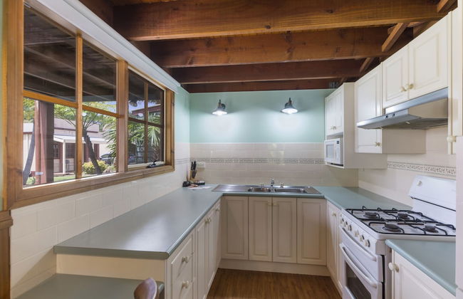 Wairo Beach Holiday Park - Photo 36