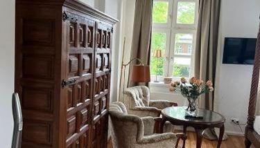 BoLA Ferienwohnung Hamburg Nr 25 Shabby für 2 Personen, Parkplatz - Foto 4