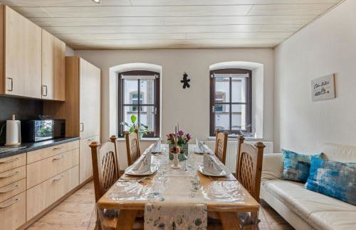 2 BR, 4 Beds, TV, Kitchen & free parking - Foto 1