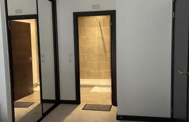 The Melodies with Free Parking , Harlow - Foto 14