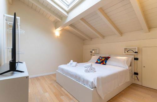 BolognaCentro 9 People Loft Private Lift and Terrace - Photo 3