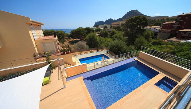 Holiday Home Schöne Villa im Zentrum von Cala Sant Vicenç by Interhome - Foto 2, Imagen principal