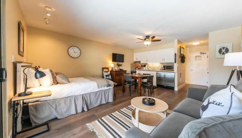 Charming Deluxe Studio w/Lake View #246 at Donner Lake Village - Foto 4