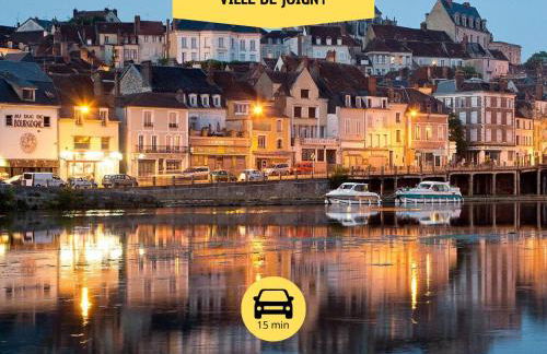 L'Expédition - By BEST KEYS - Expérience Unique - Déco Immersive - Lit Queen Size & Canapé Convertible - Centre Ville - Smart TV - Machine à Café Nespresso - Netflix & WiFi ILLIMITÉ - Check-in Autonome - Parking Gratuit - Foto 21