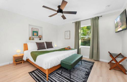 The Bauhaus - 4BR,3BA ,Families , Ample Parking - Foto 28