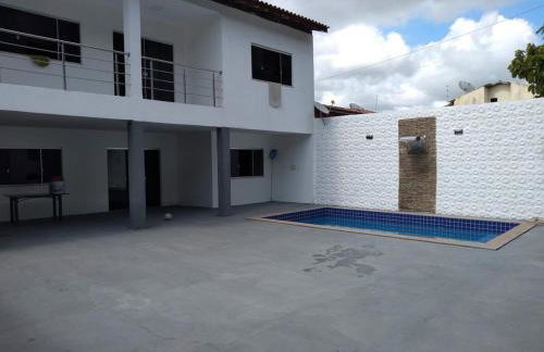 Linda casa com piscina - Foto 1