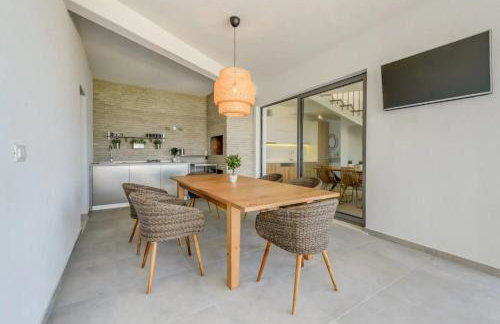 Villa Marvela - Family 4 Bedroom - Photo 24