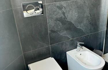 De Mio's Apartment - Photo 29