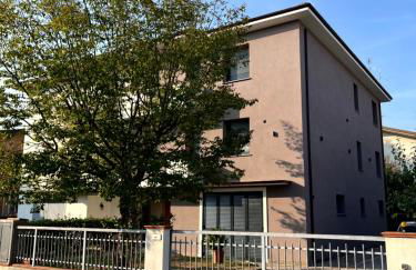 Piano Terra Moderno con Ampi Spazi e Luminosità - Foto 22