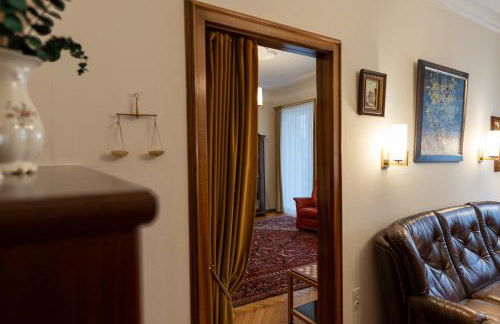 NEU - 4 Zimmer, 4 Betten, 5 Min zum HBF, Terrasse, 160qm - Foto 7