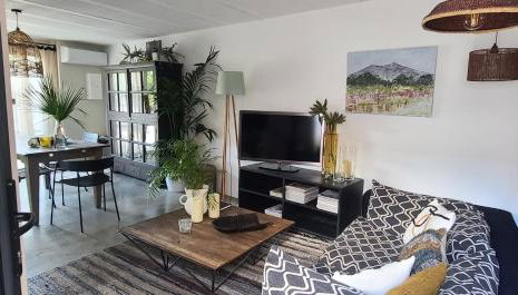 Saskia's loft Mazan -Studio cosy au calme proche du Ventoux - Foto 5