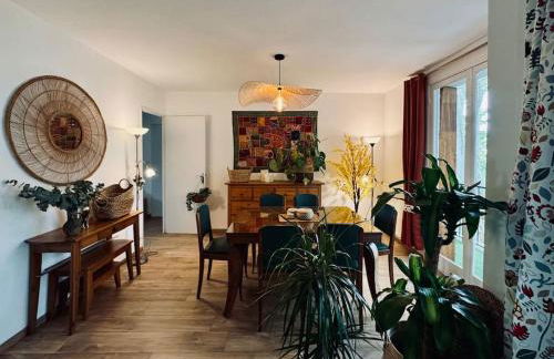 Bel Appartement Gare Centre Face aux Remparts 8 personnes Parking WIFI - Photo 1