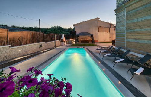 Villa Patrick-Luxury stone house in the center of Istria - Photo 19