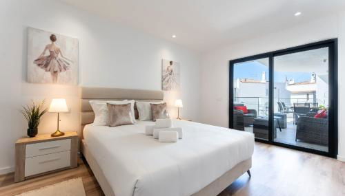 Stunning 3 BDR Flat W/ Rooftop Pool by LovelyStay - Foto 3, towels