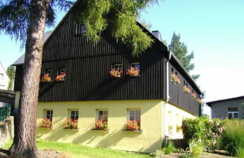 Maisonette-Traum im Erzgebirge 140m, 2 Schlafzimmer & Kachelofen - Foto 1