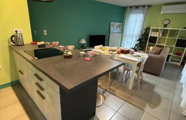 2 bedrooms, air conditioning, garage, metro - Foto 1