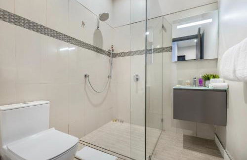 Coldwater Canyon - A Sophisticated & Elegant Estate - Foto 63