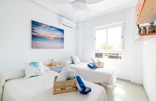 Marina Azul Ático junto al Mar en Salobreña con Parking Gratis - Foto 13