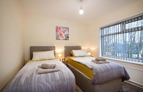 Beautiful Cozy Home With Free Parking - Foto 19