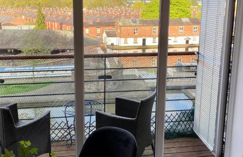 City Centre Chester Waterways Apartment - Photo 48