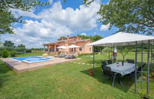 Two-Bedroom Holiday Home In Tinjan - Foto 4