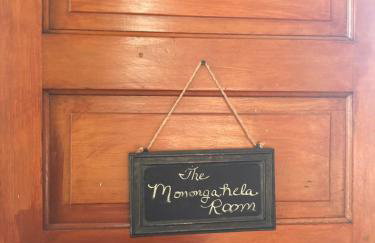 ENTIRE Big Home Close To Events - 2 Family Rooms - Kid Friendly - Private Patio & Firepit - Foto 12