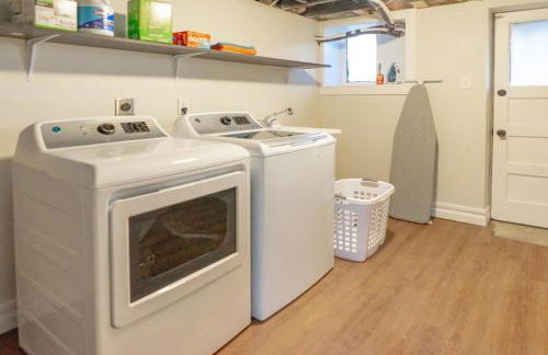 Tower Grove Park 4BR Home with Garage ABODEbucks - Photo 38