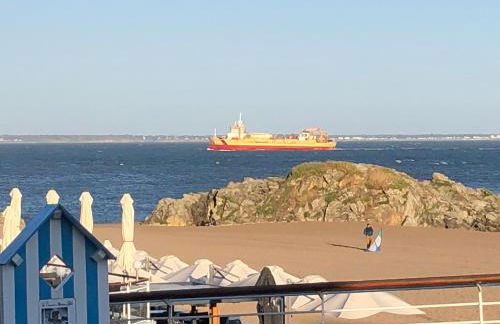 Accès direct à la PLAGE de Mr HULOT Saint Marc sur Mer près de La Baule - Parking privé - Foto 26