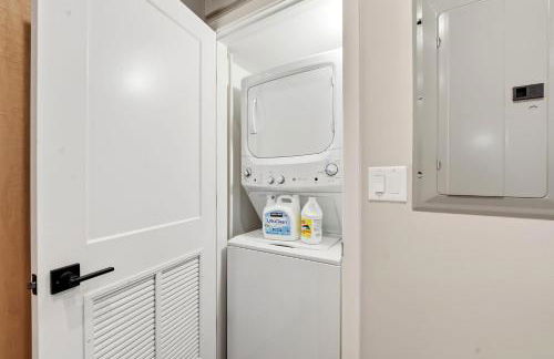 Comfy Condo - Gym Free Parking & Modern Amenities - Foto 37