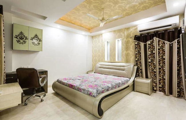 The Penthouse Delhi - Foto 2