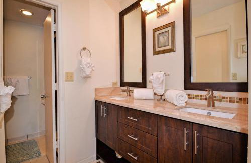 Mont Martre Condo 216 Beachfront 2 bedroom 2 bath at Mont Martre Condos 23117 - Foto 23