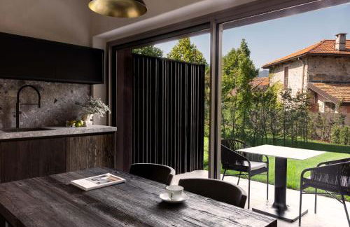 Laqua by the lake - Photo 12