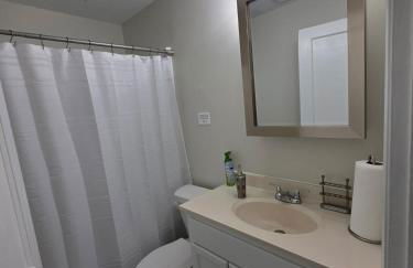 Close-to-Everything Midtown Cottage - Foto 40