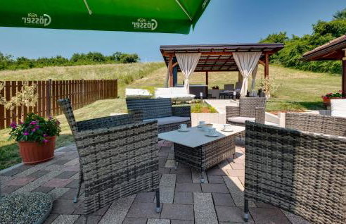 Lovely Home In Jastrebarsko With Wifi - Foto 17