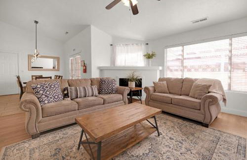 Near Zion Remodeled 4BR Sleeps 10 Patio - Foto 10