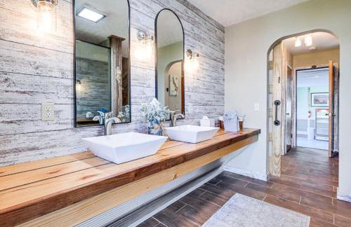 Ice Fishing On-Site Waterfront Nekoosa Home! - Foto 12