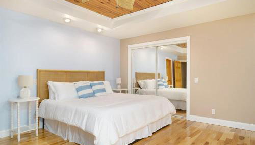 Peaceful Forested 5 Bdrm Near Lake sleeps up to 16 - Foto 4