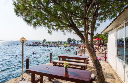 Family friendly house with a swimming pool Gornje Rastane, Biograd - 24616 - Foto 4