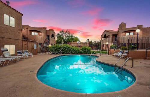 Sunny King-sized 1BD Condo near UofA and UMC w Pool, Parking - Foto 14