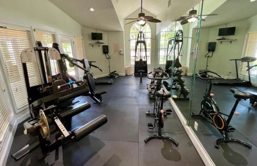 Relaxing Condo with Heated Pool - Foto 18