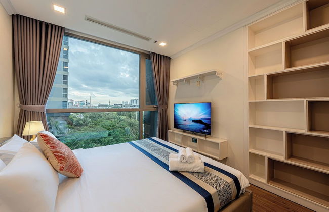 Cozy- Vinhomes Central Park Apartments - Photo 46