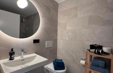 seeglueck ROSENHOF - naturnah Wohnen im Holz100-Vollholzhaus mit Whirlpool und Garten - Photo 14