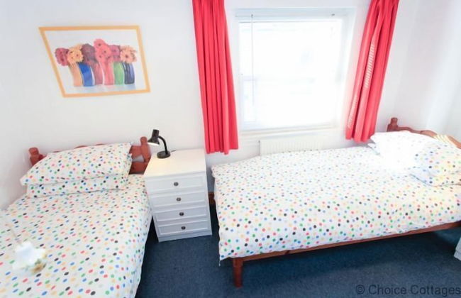 Appledore Yardarm 4 Bedrooms - Photo 6
